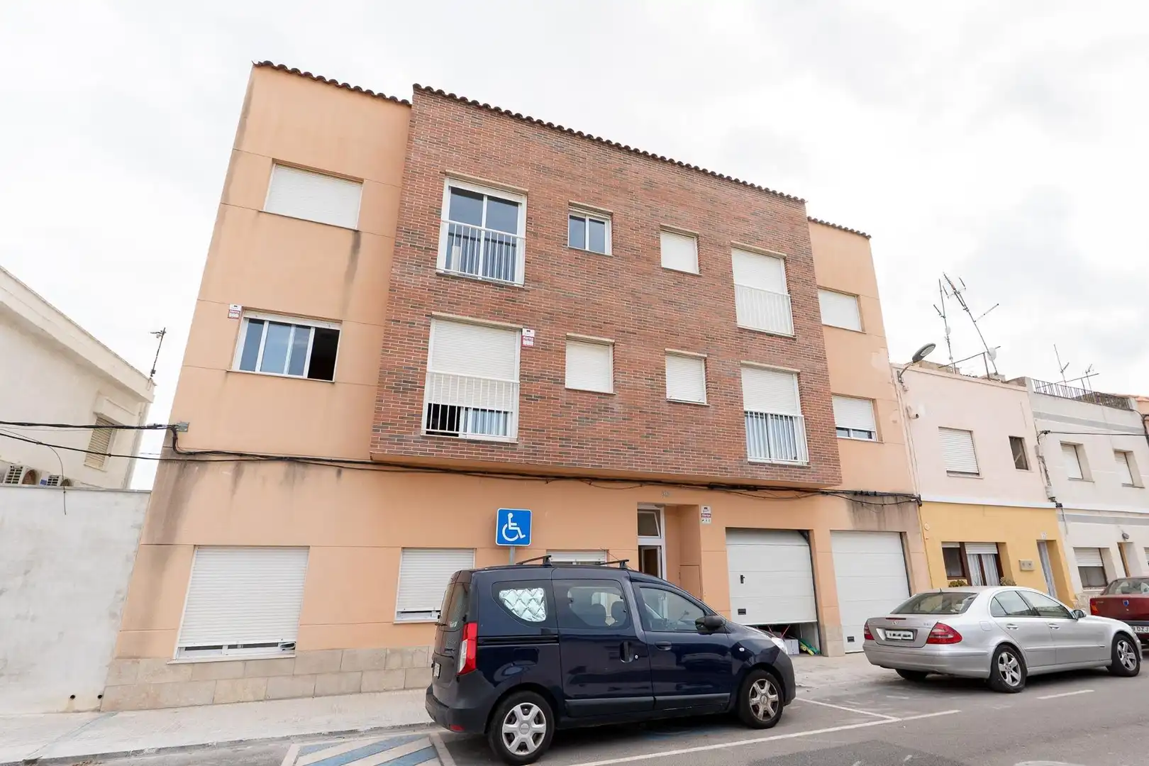 Vista exterior de Piso en venta en Deltebre con Balcón