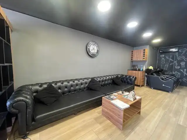 Business premises for transfer in Carrer de València, imagen 10