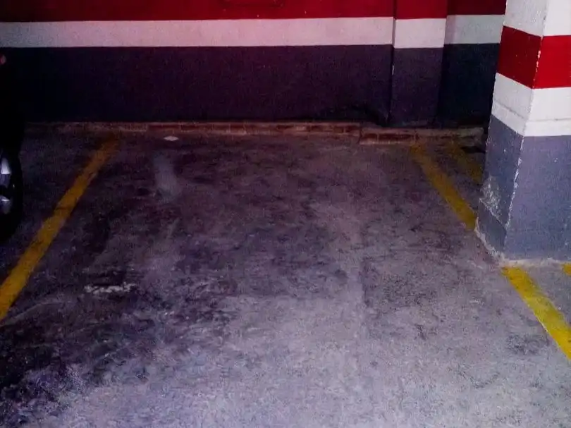Parkplatz von Garage zur Miete in Valencia