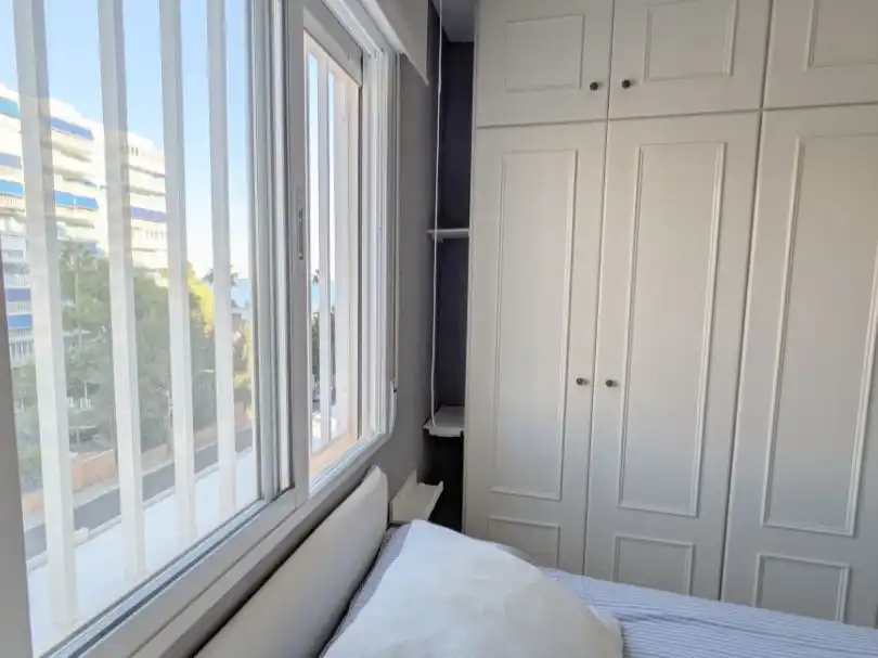 Habitación de Apartamento de alquiler en Benicasim / Benicàssim con Calefacción, Trastero y Amueblado