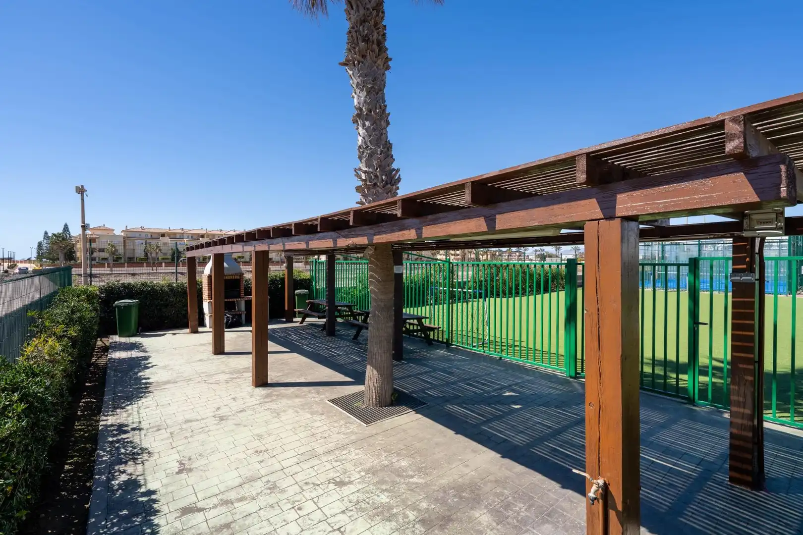 Terrassa de Apartament en venda en Roquetas de Mar amb Aire condicionat, Calefacció i Jardí privat