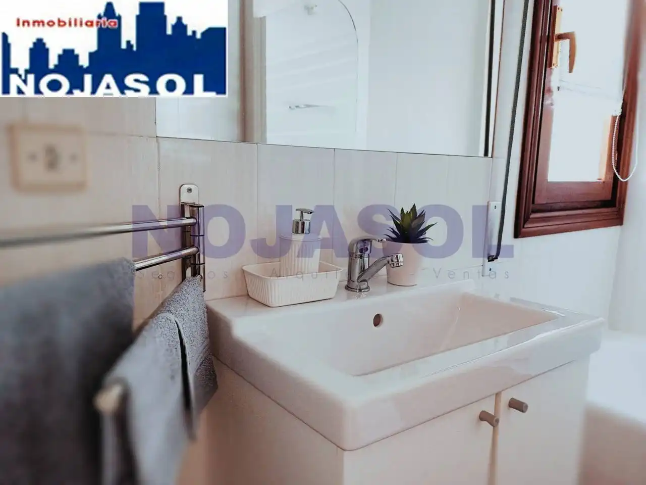 Badezimmer von Maisonette zur Miete in Noja mit Terrasse und Möbliert