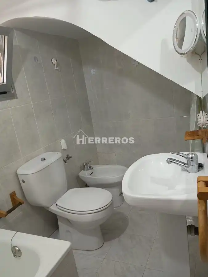 Houses for sale in HERAS, Ocón