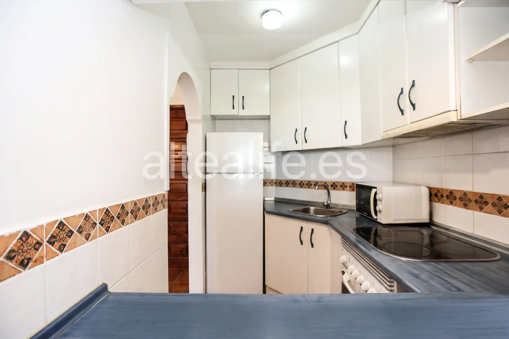 Cuina de Apartament de lloguer en Altea amb Calefacció, Terrassa i Moblat