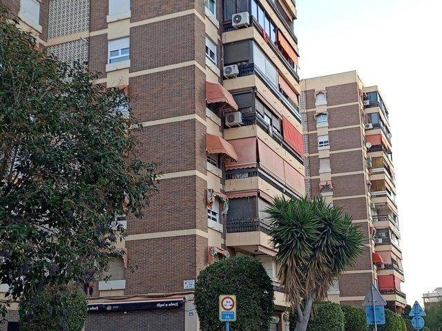 Local comercial en Venta en Calle del Sacerdote Isidro Albert en Benisaudet