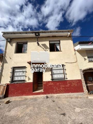 Casa-chalet en Venta en Frías