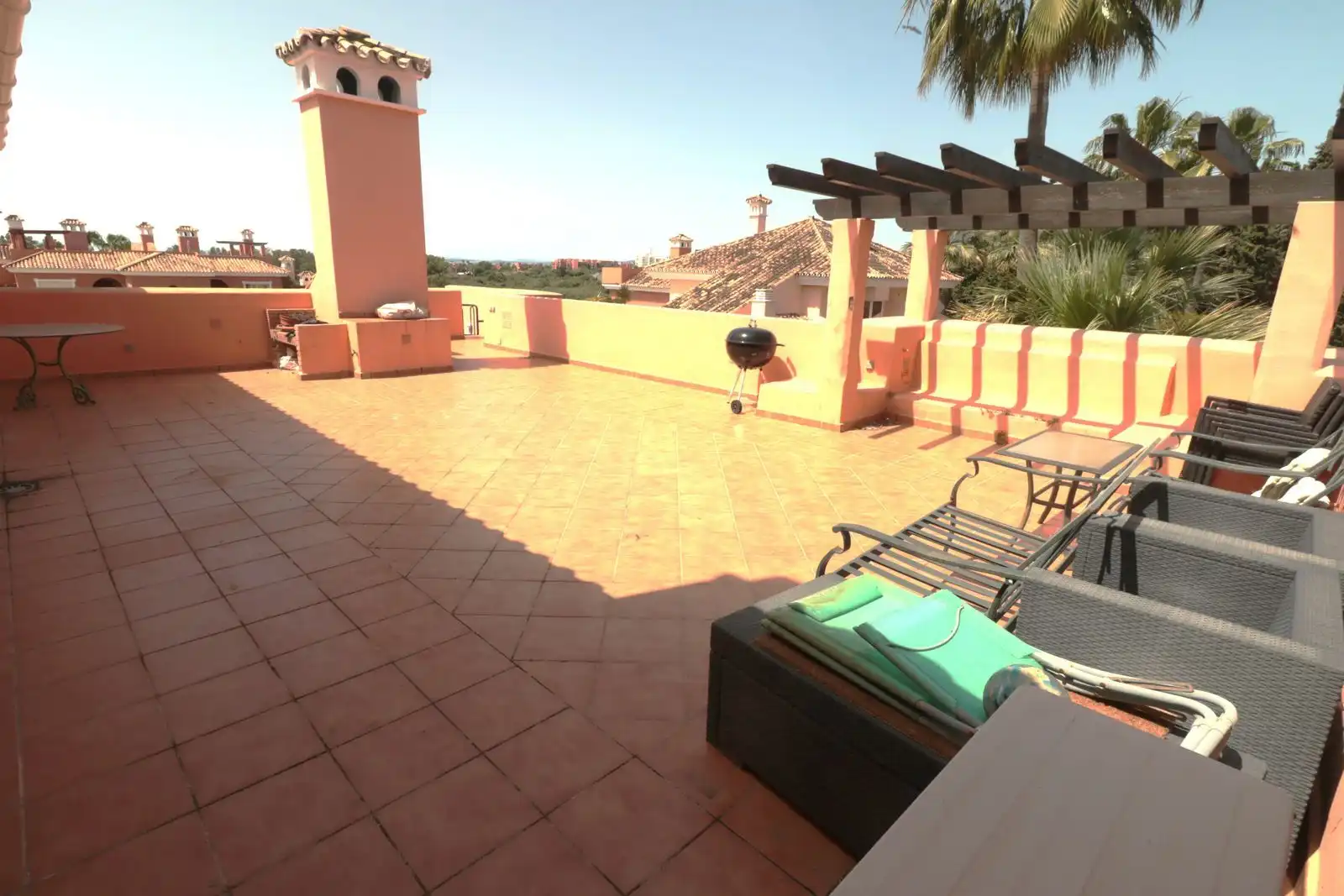 Terraza de Piso en venta en Estepona con Aire acondicionado, Terraza y Amueblado