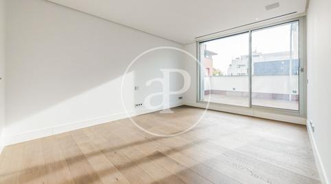 Foto 2 de Casa adosada en venta en Canillas, Madrid