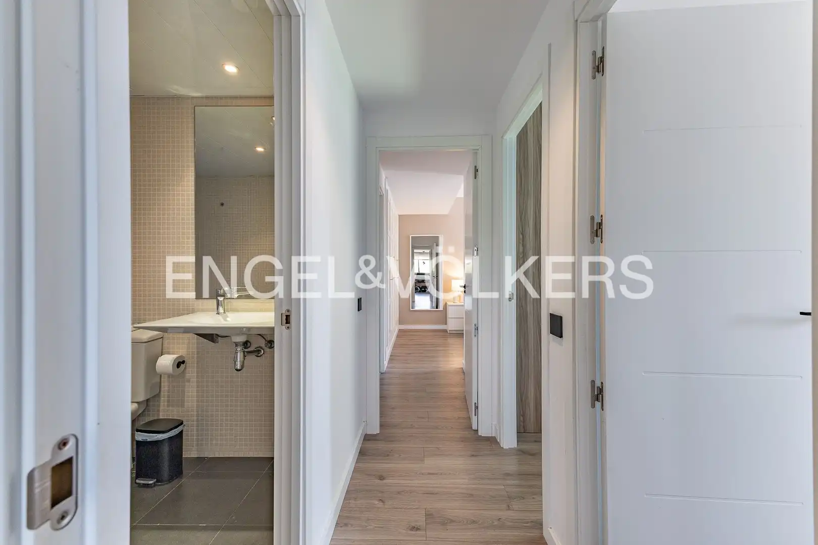 Flat for sale in Sabadell  with Air Conditioner, Heating and Parquet flooring