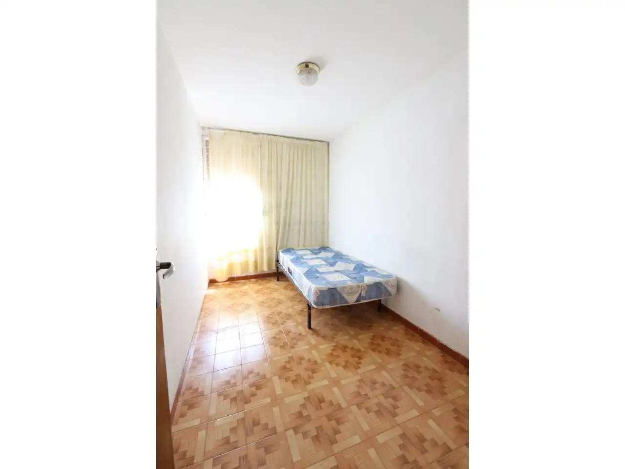 Bedroom of Flat for sale in L'Hospitalet de Llobregat