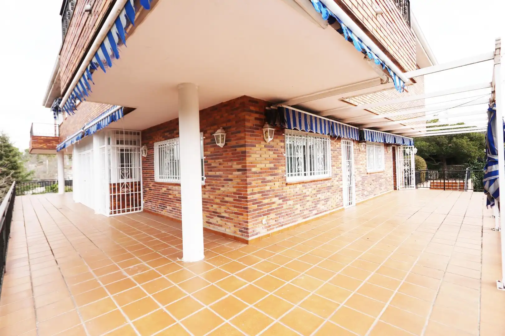 Vista exterior de Casa o chalet en venta en Colmenarejo con Calefacción, Terraza y Trastero