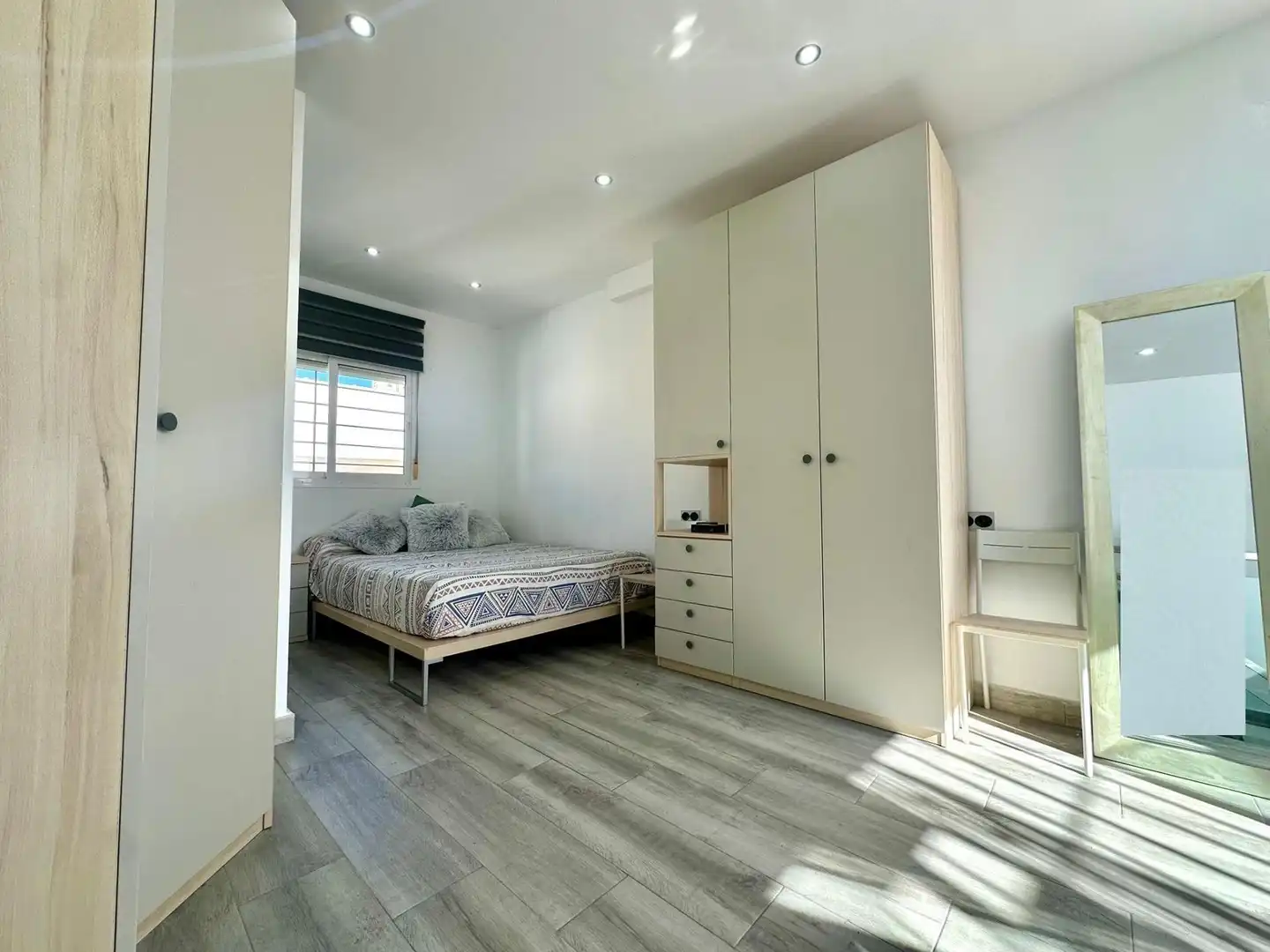 Habitación de Piso en venta en Almería con Terraza