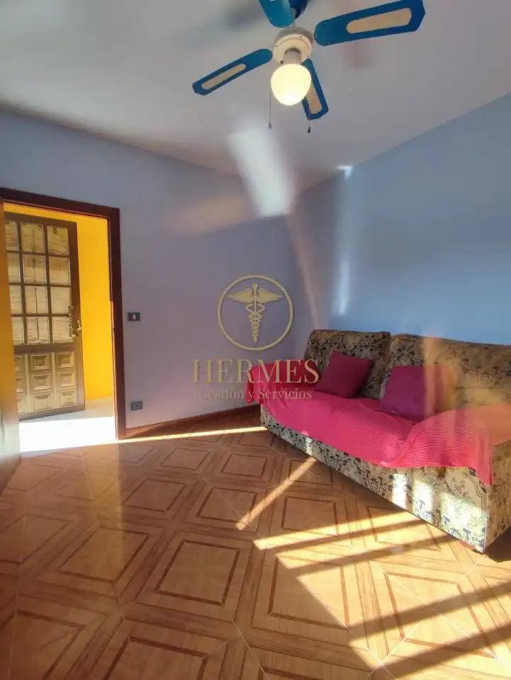 Sala de estar de Casa o chalet en venta en Tomiño con Calefacción, Jardín privado y Parquet