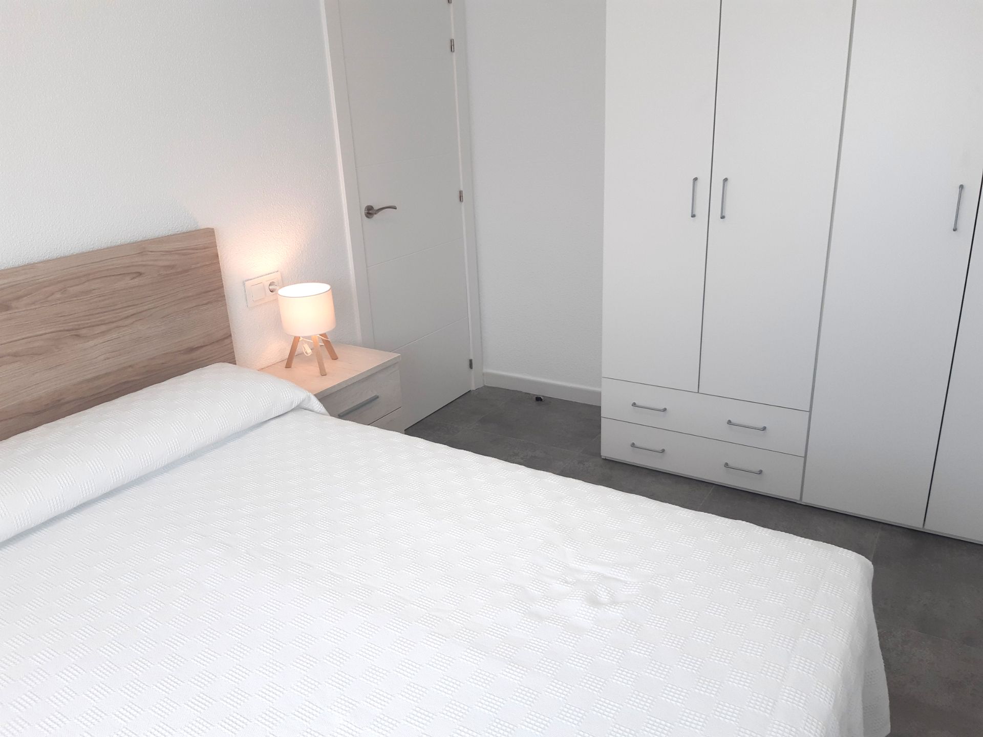 Bedroom of Flat to rent in Cartagena  with Air Conditioner and Furnished