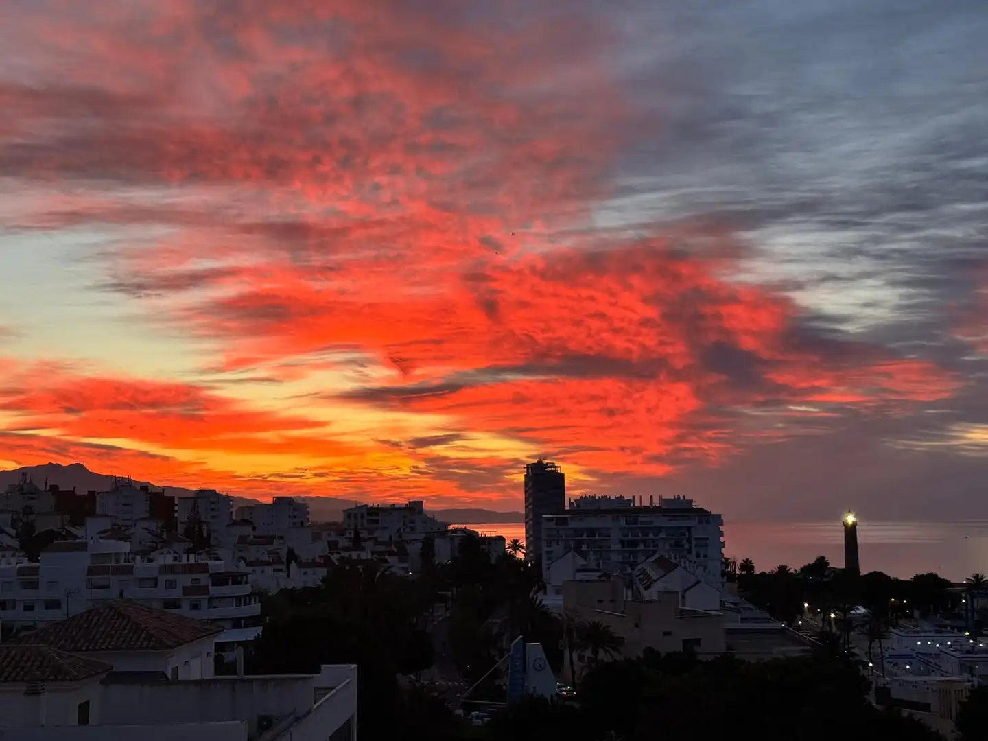 Vista exterior de Apartamento en venta en Estepona con Aire acondicionado, Terraza y Trastero