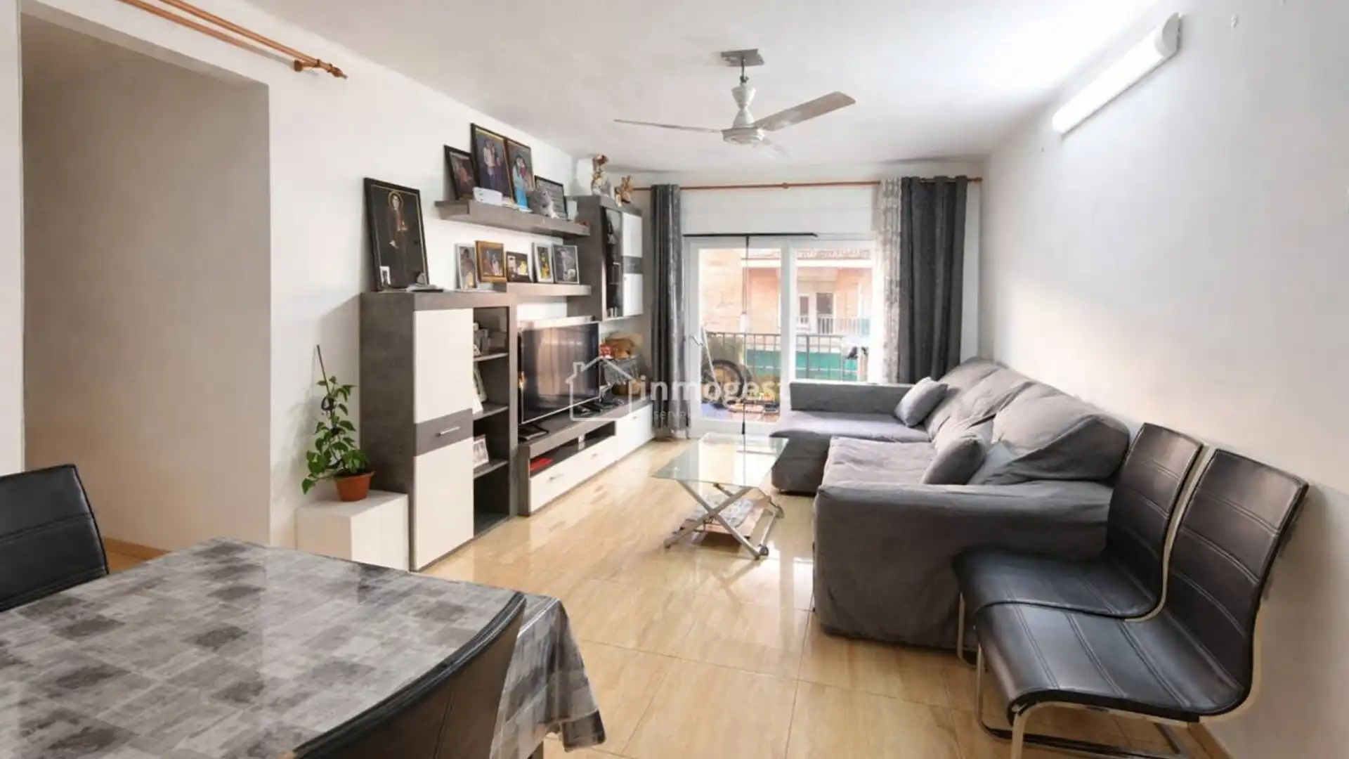 Sala de estar de Piso en venta en Salt con Calefacción y Balcón