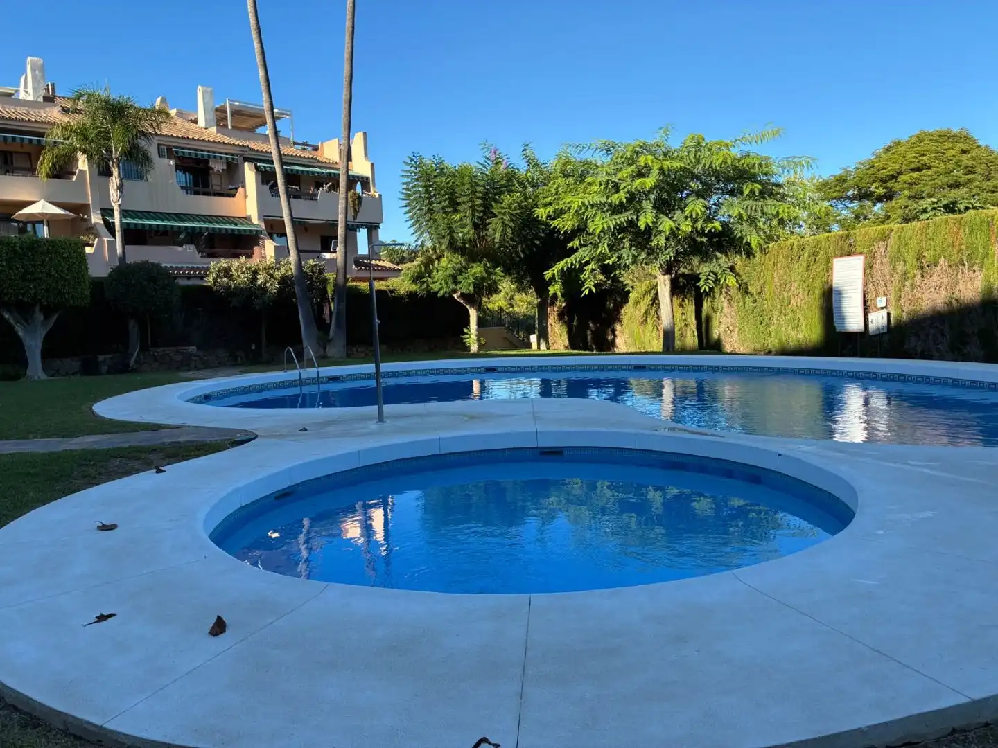 Apartment with pool for sale in Calle del Tenis 22
