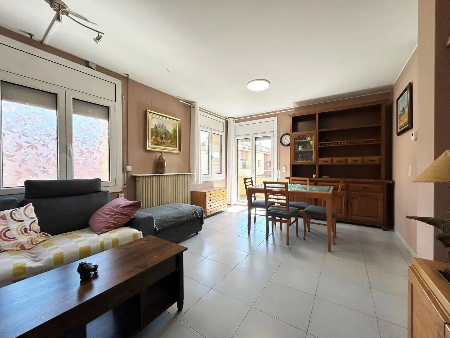 Sala de estar de Piso en venta en Torelló con Calefacción, Terraza y Trastero