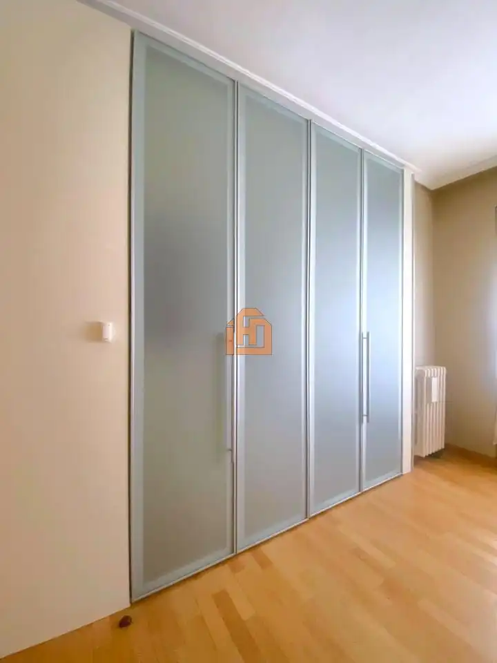 Habitación de Apartamento en venta en León Capital  con Calefacción y Parquet