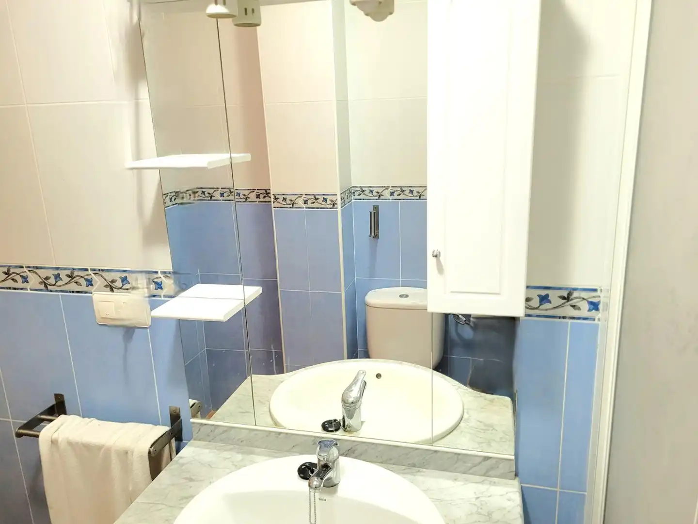 Bany de Casa adosada en venda en Caravaca de la Cruz amb Aire condicionat, Calefacció i Terrassa
