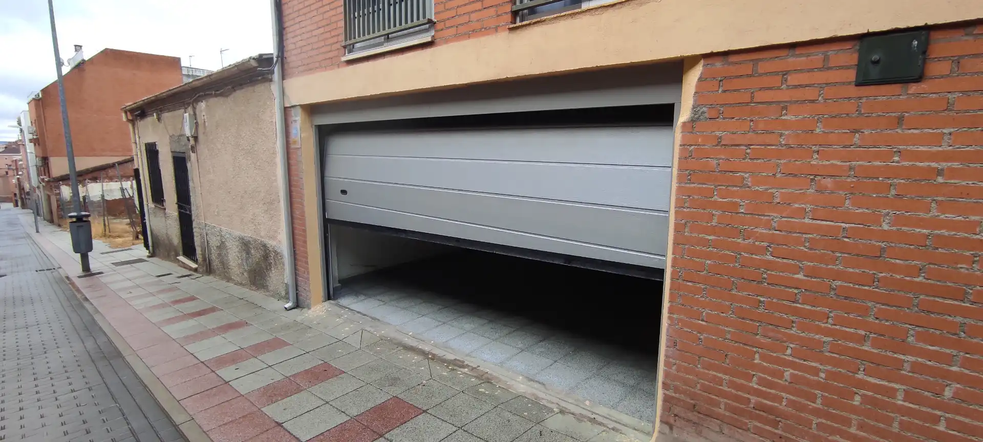 Parking of Commercial properties for sale in Salamanca