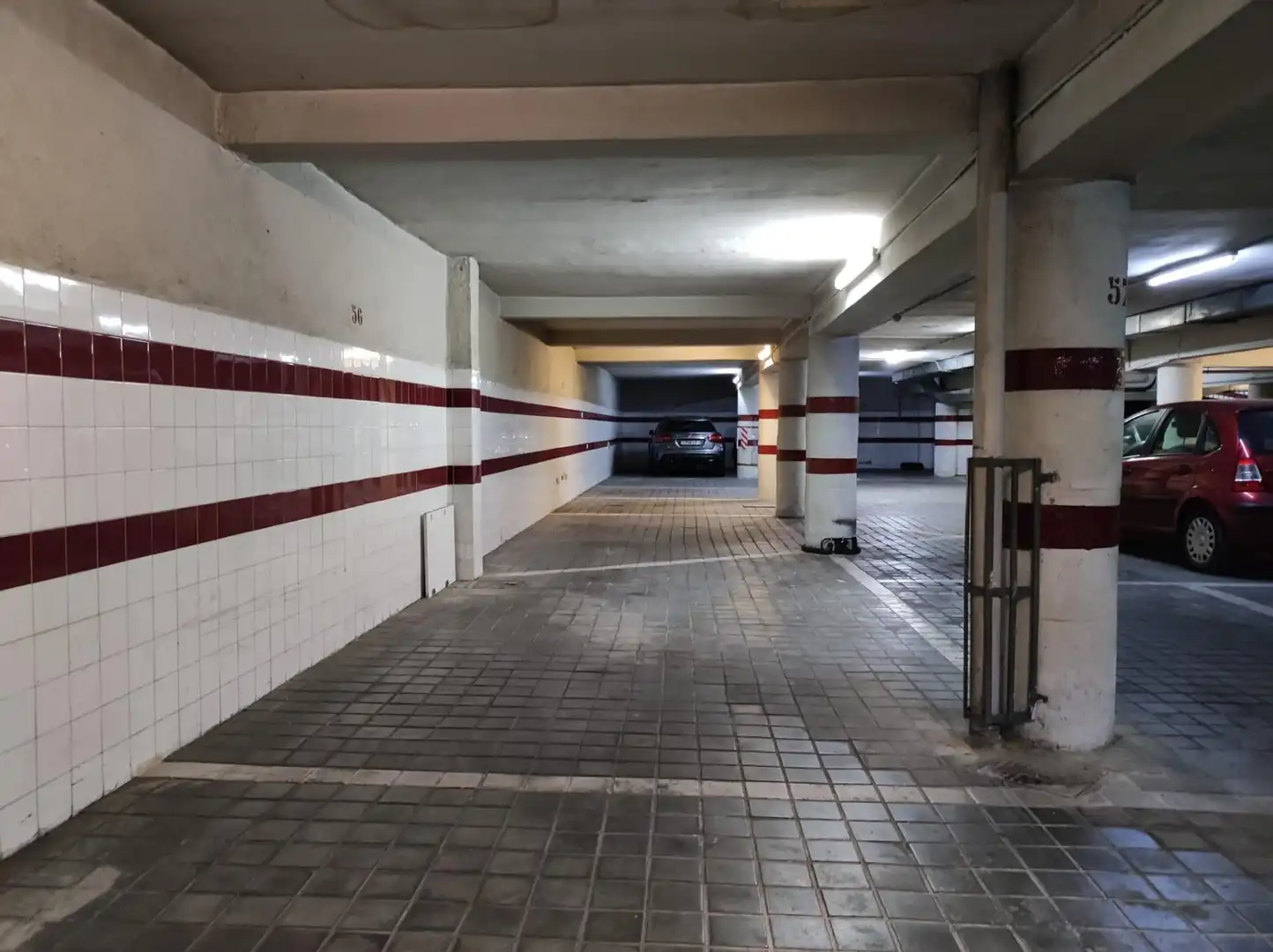 Aparcament de Garatge en venda en Madrid