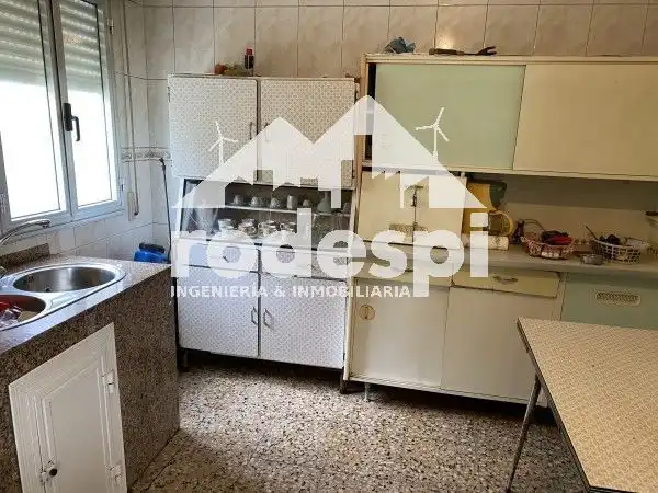 Cuina de Casa o xalet en venda en A Cañiza   amb Traster i Moblat