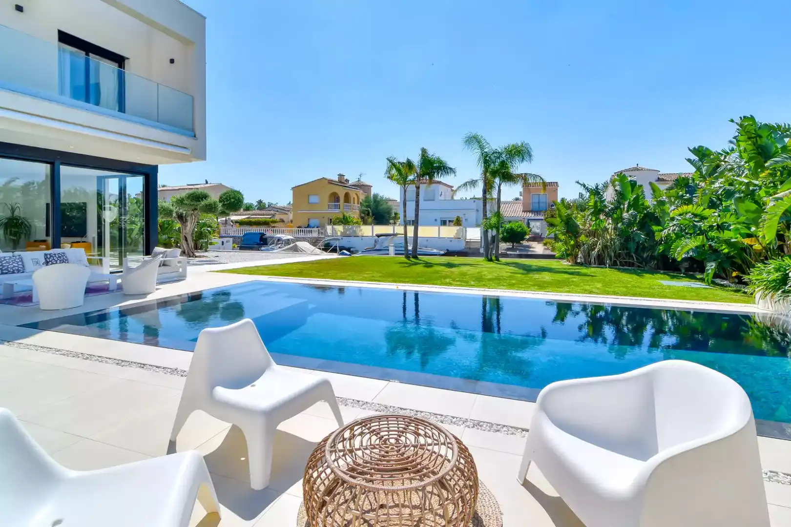 Piscina de Casa o chalet en venta en Empuriabrava con Aire acondicionado, Calefacción y Terraza