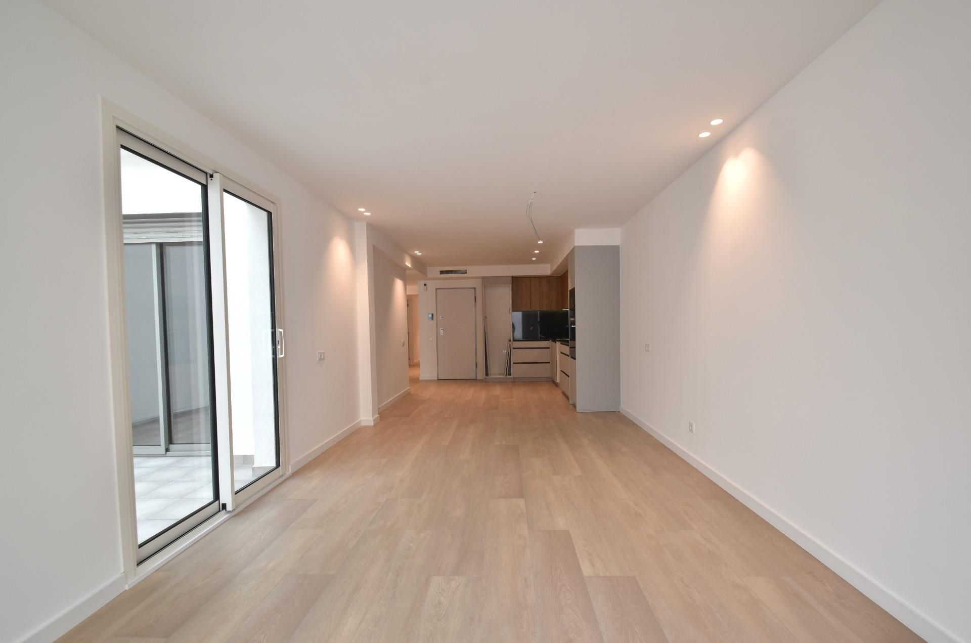 Sala d'estar de Planta baixa en venda en Vilanova i la Geltrú amb Jardí privat