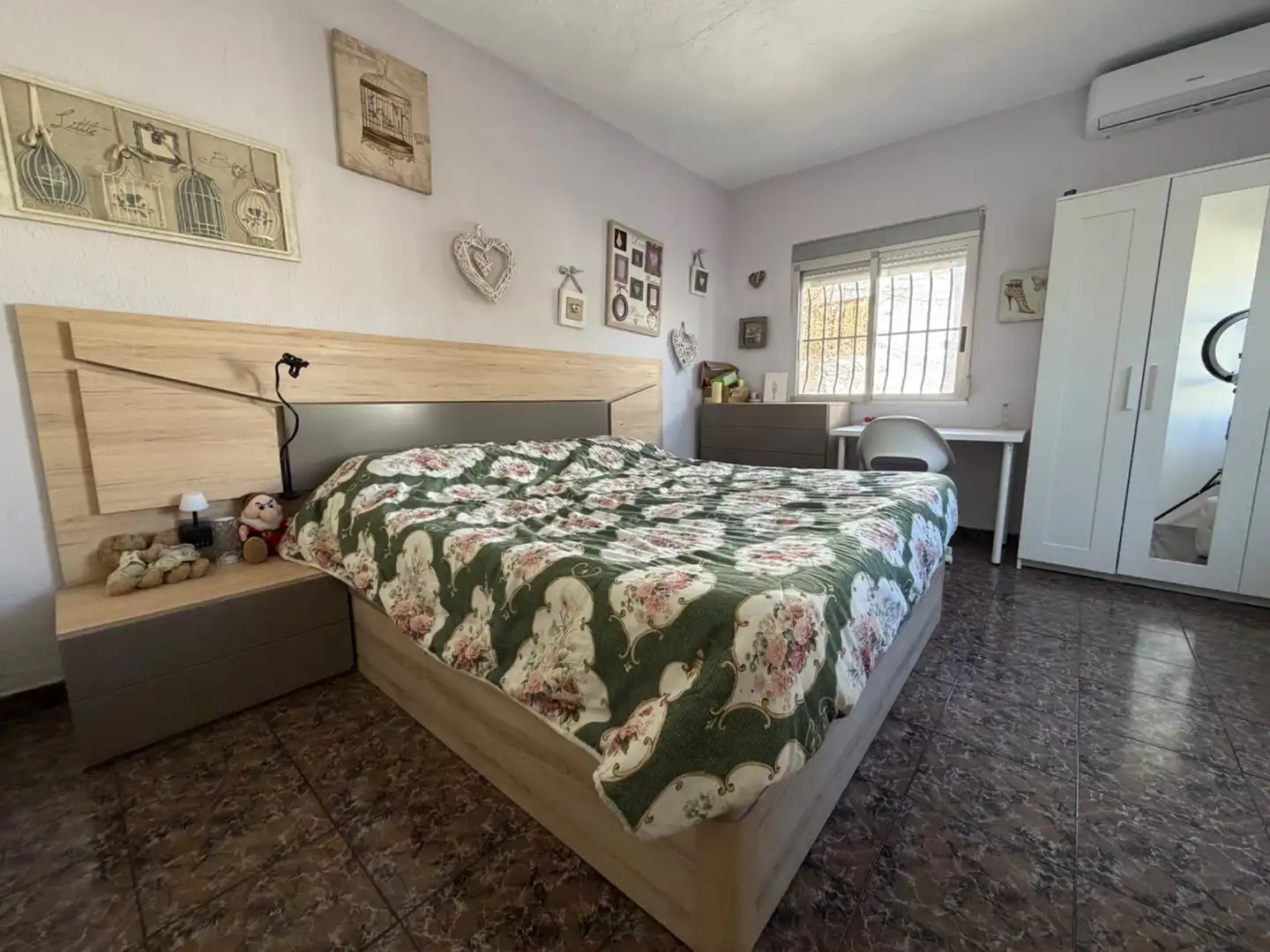 Habitación de Casa o chalet en venta en Llíria con Aire acondicionado, Calefacción y Jardín privado