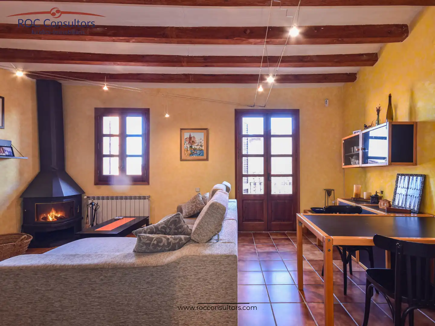 Wohnzimmer von Einfamilien-Reihenhaus zum Verkauf in Berga mit Heizung