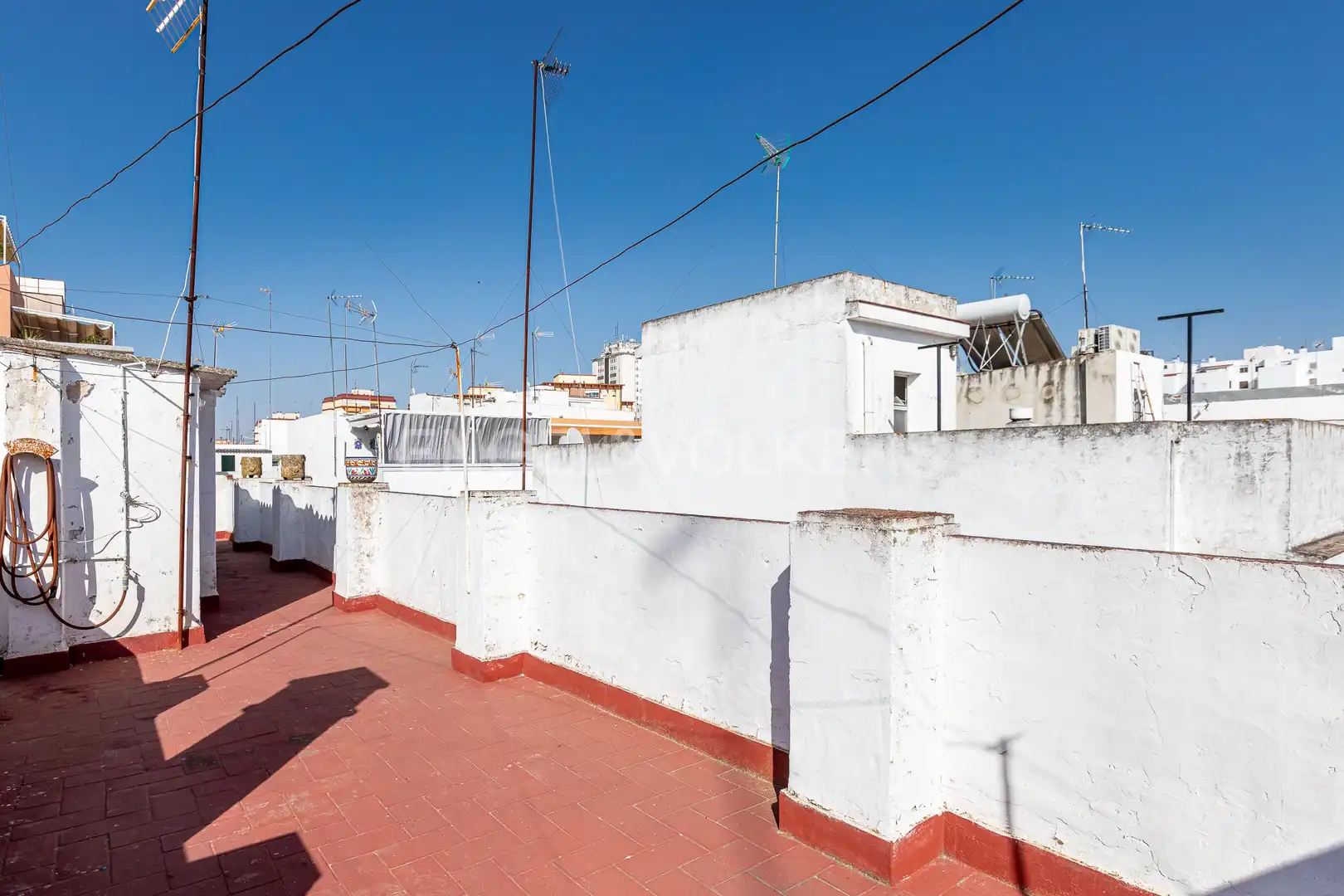 Exterior view of Houses for sale in Sevilla  with Heating, Terrace and Balcony