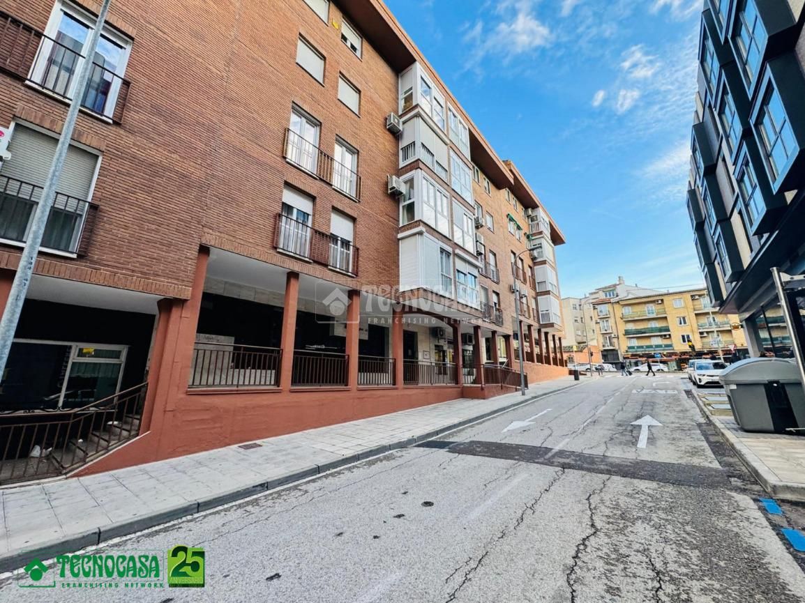 Exterior view of Premises to rent in  Toledo Capital  with Air Conditioner