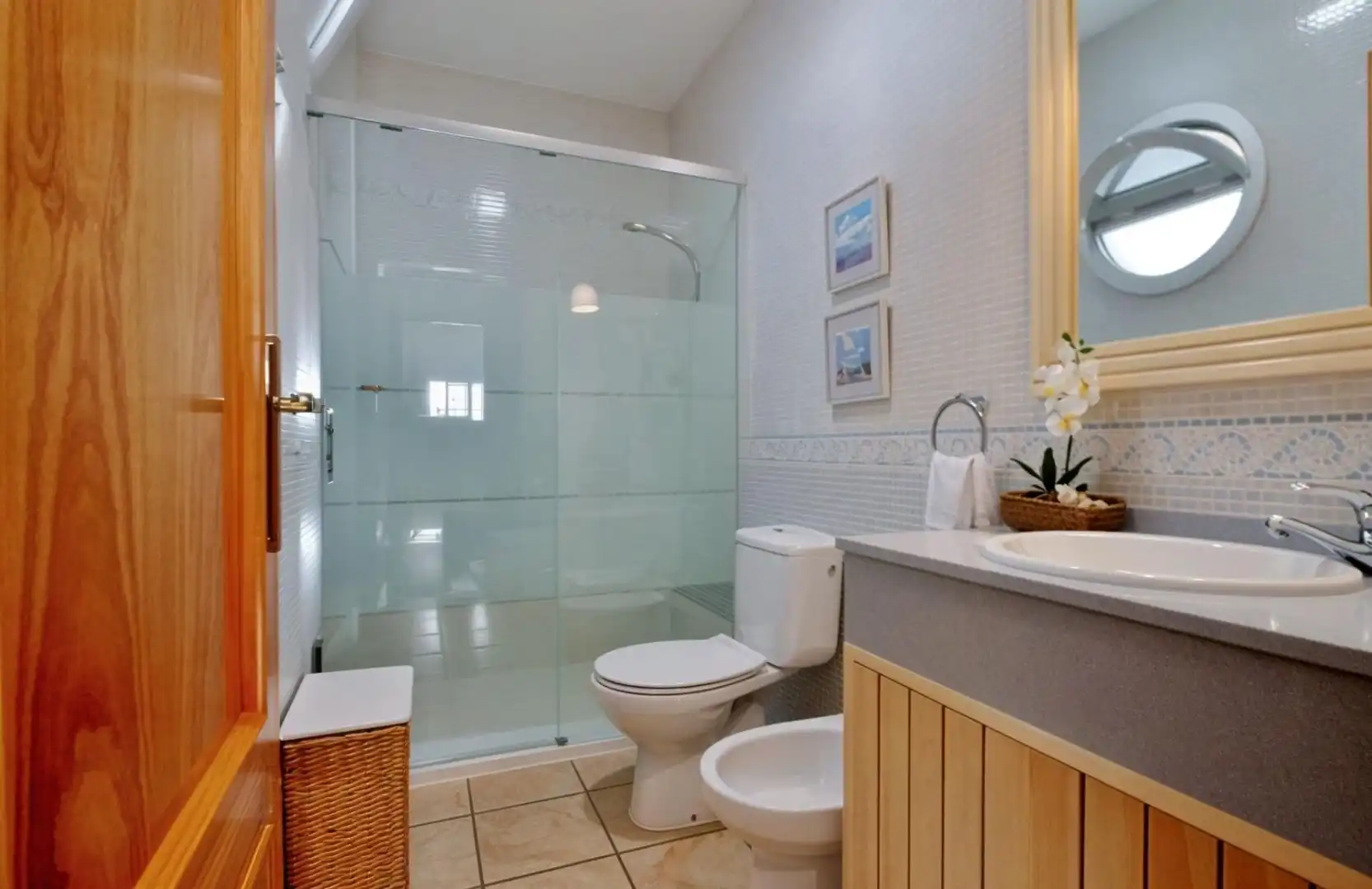 Baño de Casa adosada en venta en Níjar con Aire acondicionado, Calefacción y Jardín privado