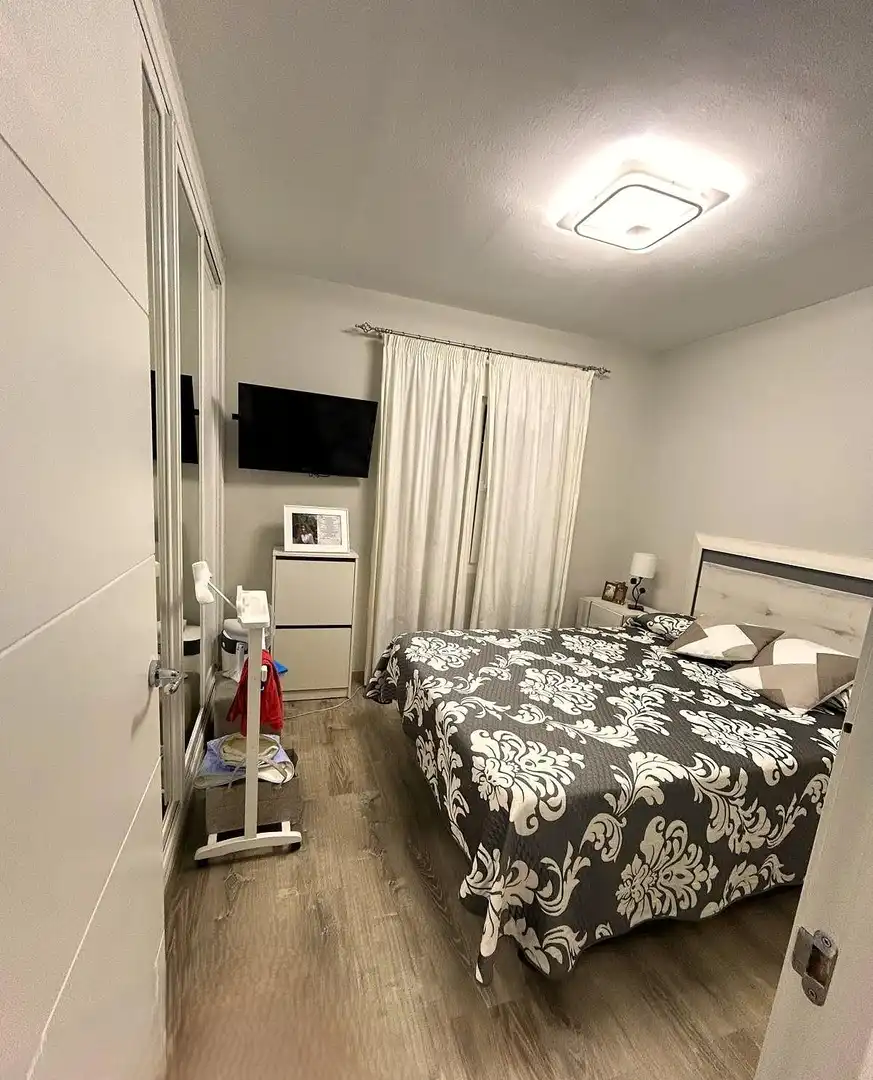 Habitación de Planta baja en venta en Málaga con Aire acondicionado, Terraza y Amueblado