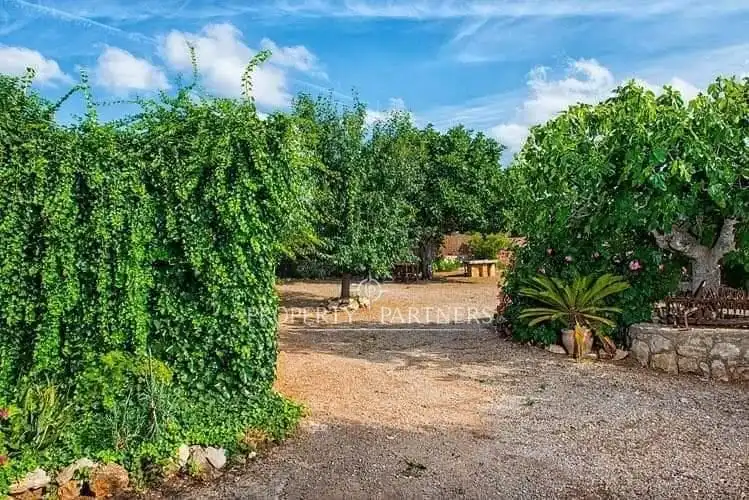 Casa rústica con piscina en venta en Sant Llorenç des Cardassar, imagen 6