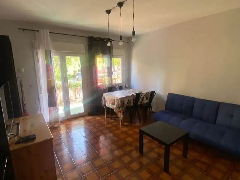 Wohnung mit Garten zur Miete in AVDA. DE MADRID 45