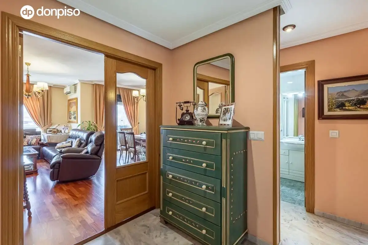 Piso en venta en Granada con Aire acondicionado, Calefacción y Terraza