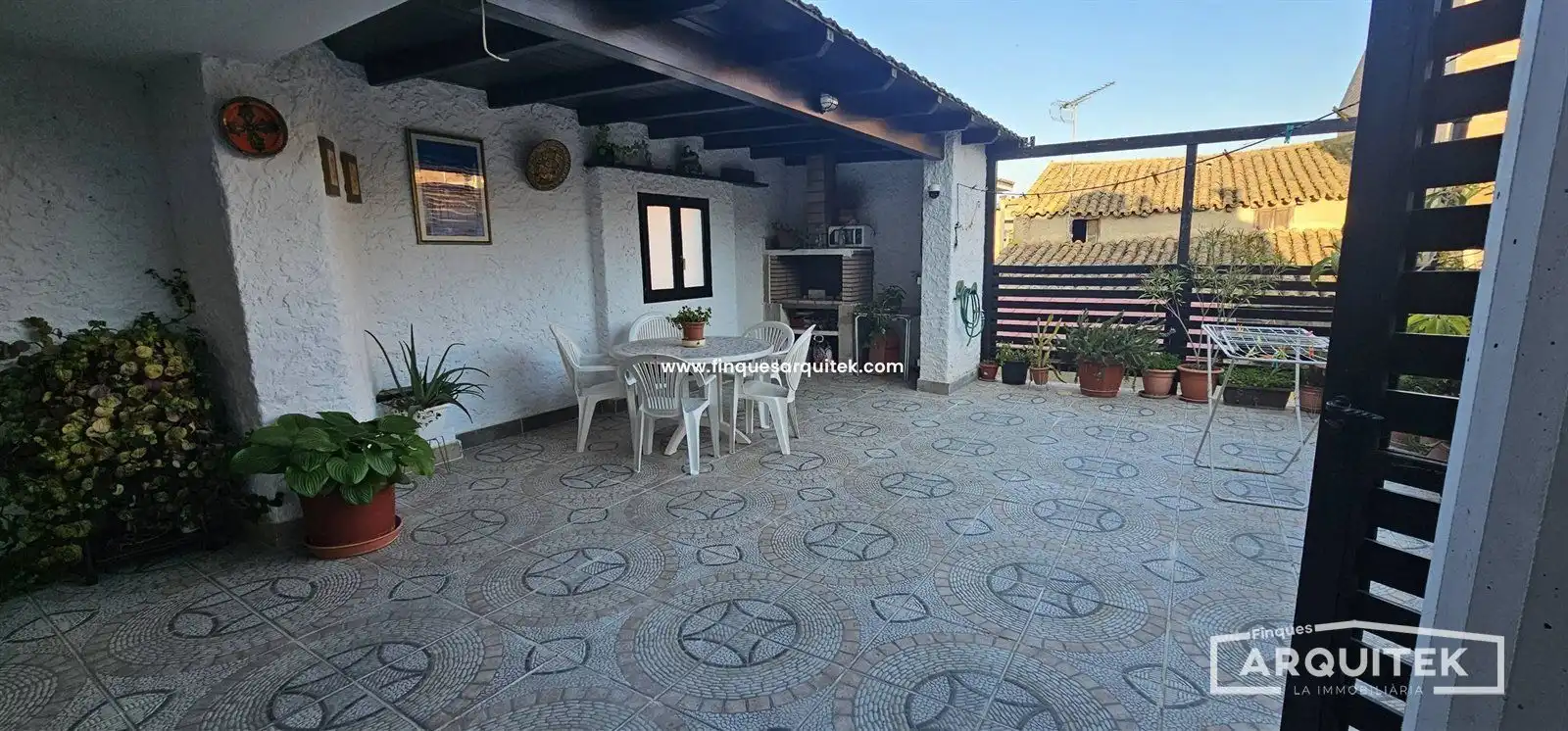 Casa adosada en venta en Rosselló