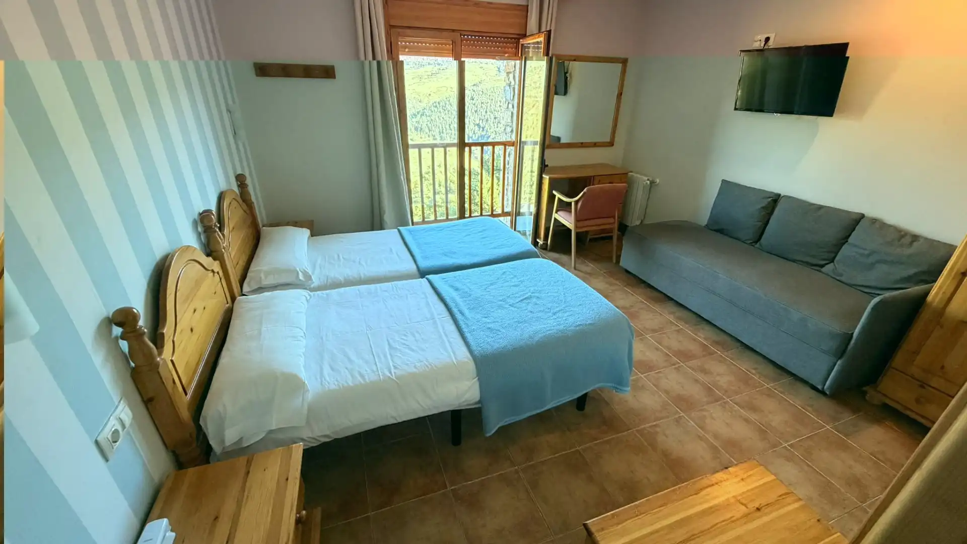 Bedroom of Buildings for sale in Alp