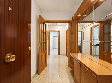 Piso con ascensor en venta en Grupo Parada