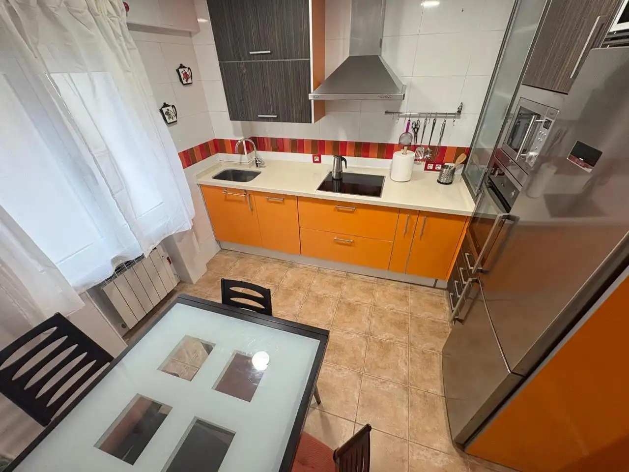 Cocina de Planta baja de alquiler en Gijón  con Calefacción, Terraza y Amueblado