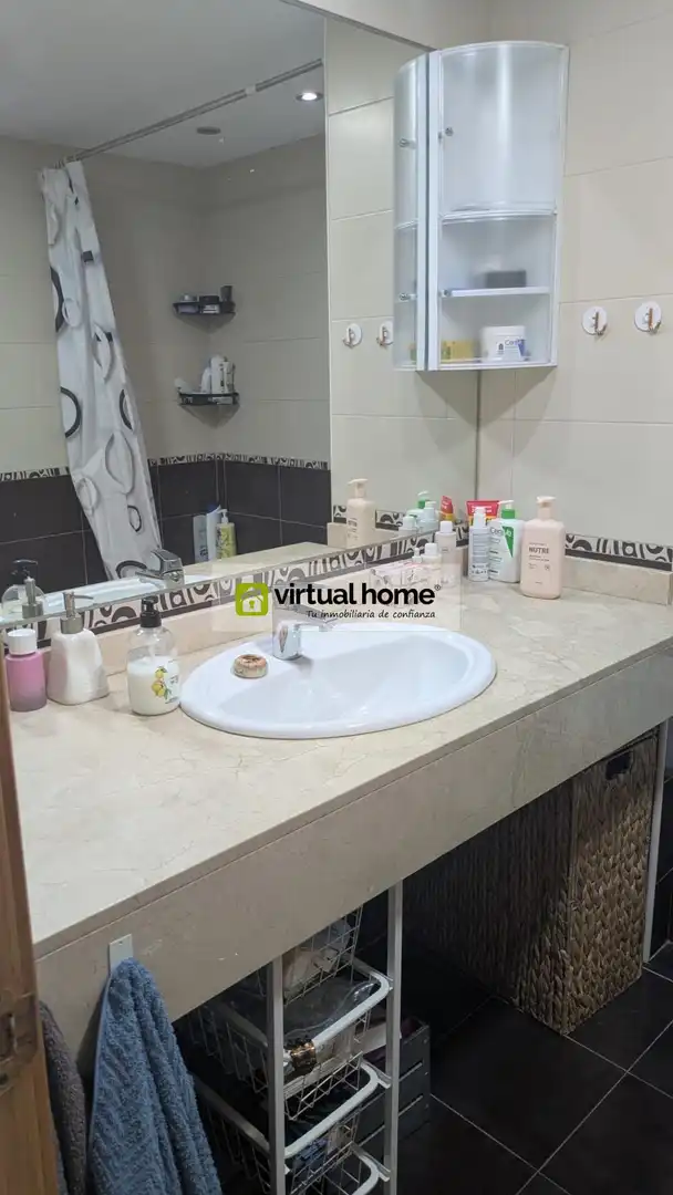 Bathroom of Apartments for sale in L'Alfàs del Pi  with Air Conditioner, Storage room and Community pool