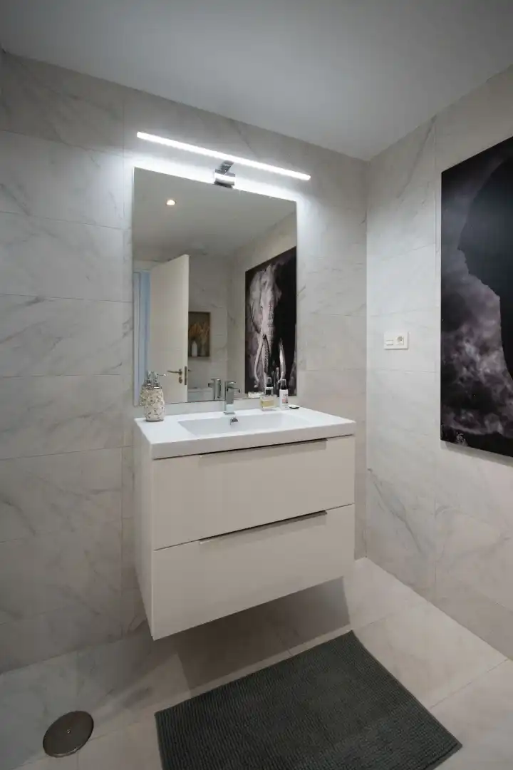 Baño de Piso en venta en Mijas con Aire acondicionado, Jardín privado y Terraza