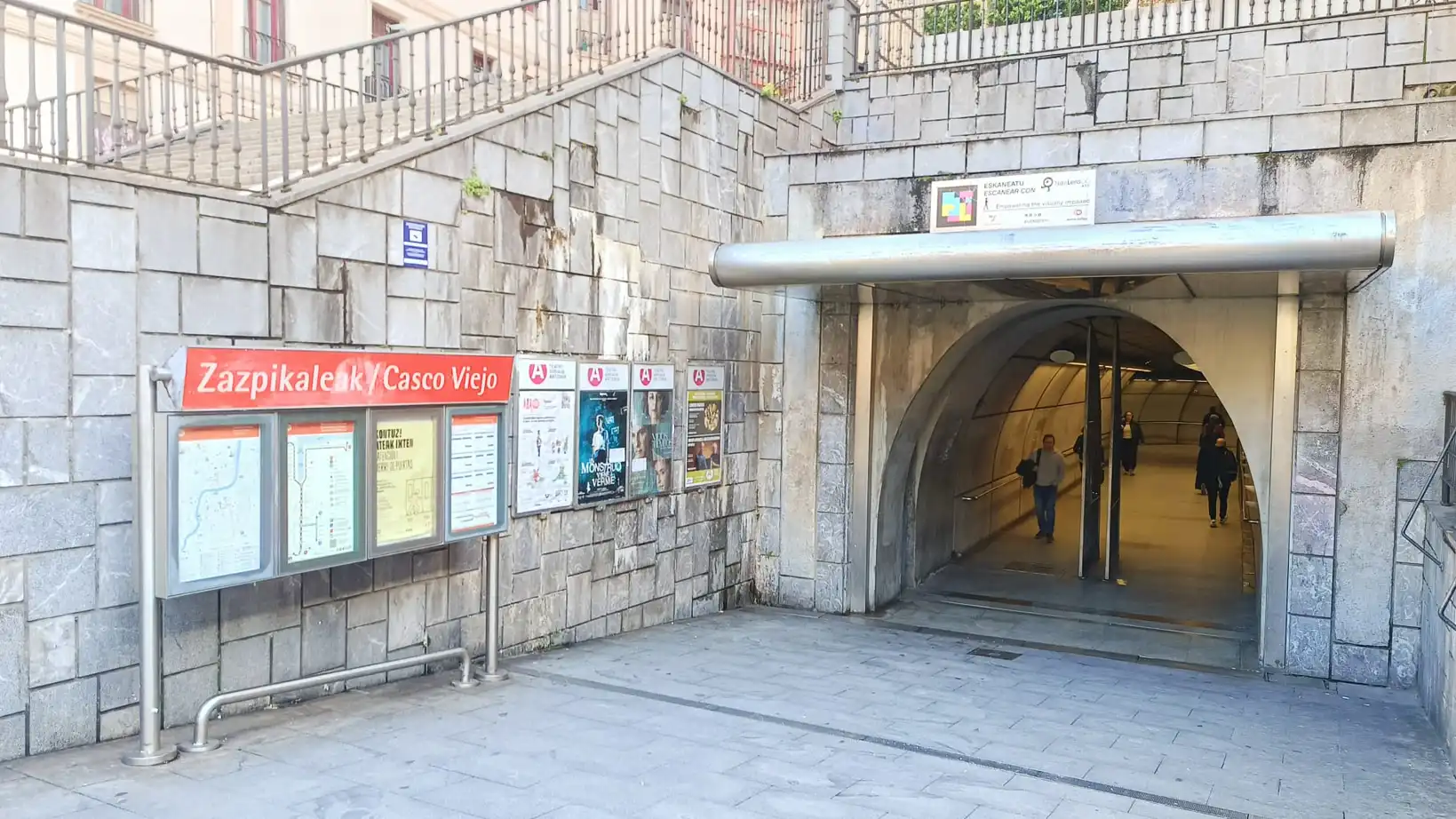 Flat for sale in Bilbao   with Heating