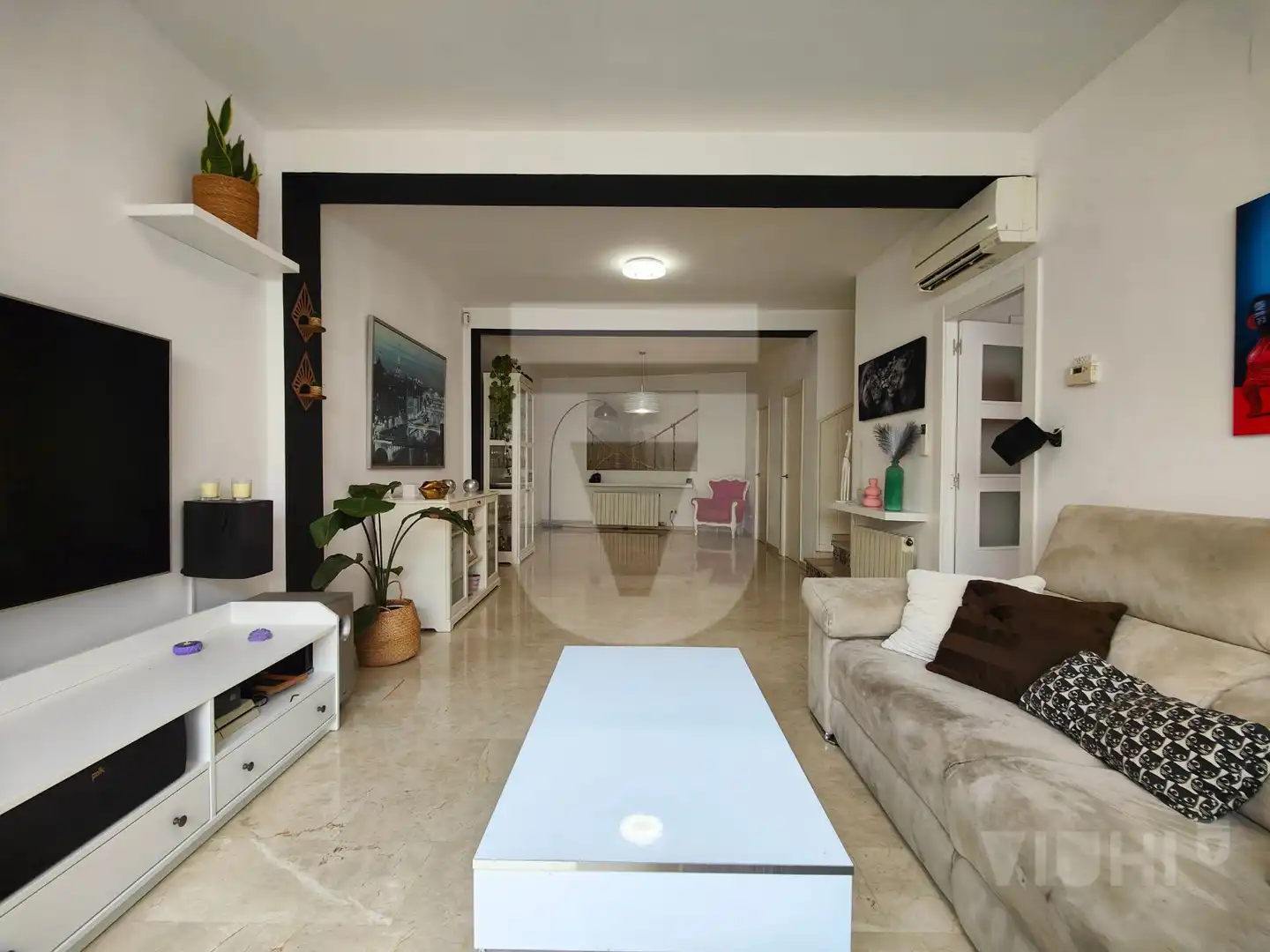 Sala d'estar de Dúplex en venda en Montgat amb Aire condicionat, Calefacció i Jardí privat