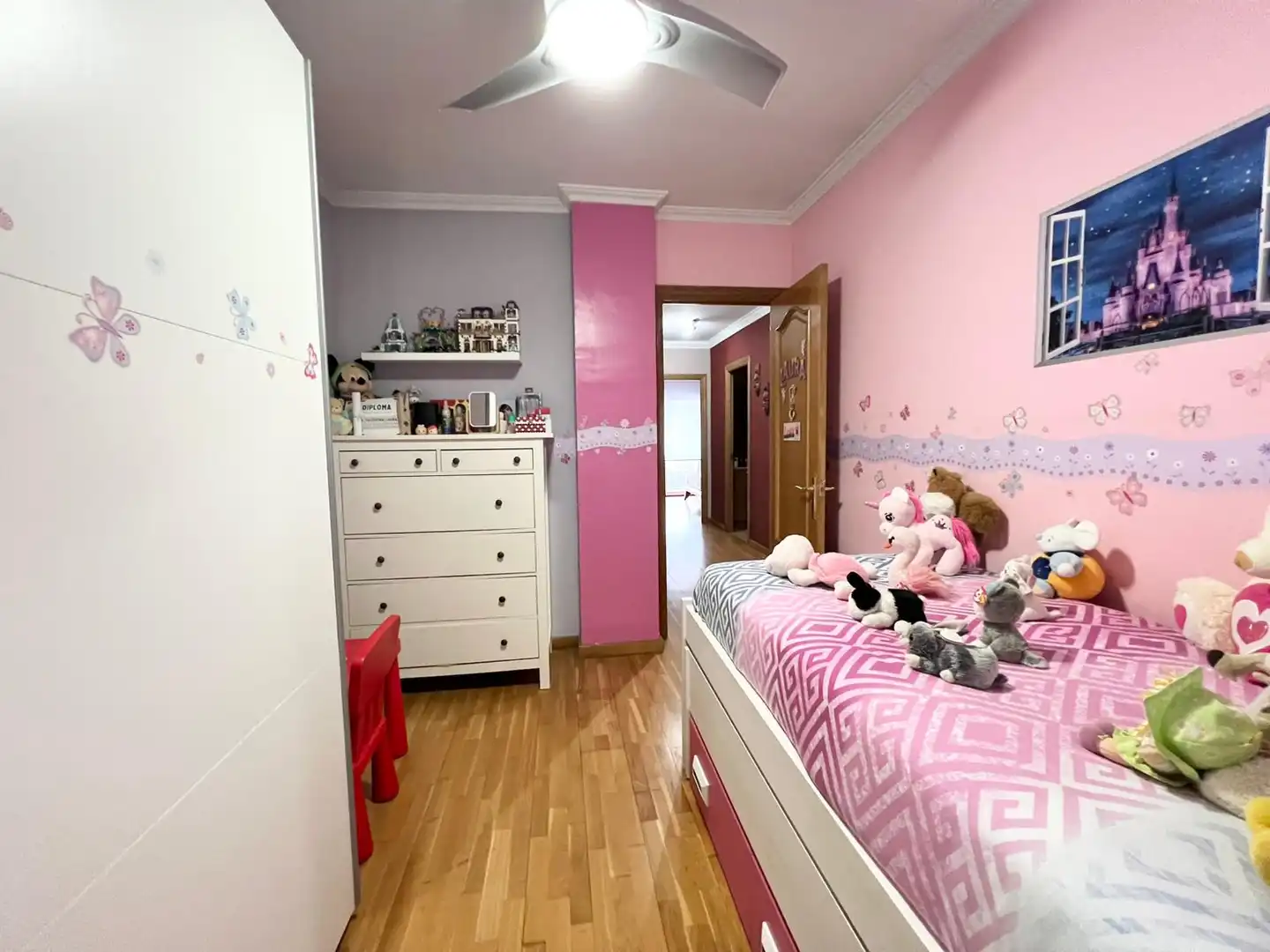 Dormitori de Dúplex en venda en L'Hospitalet de Llobregat amb Terrassa i Balcó