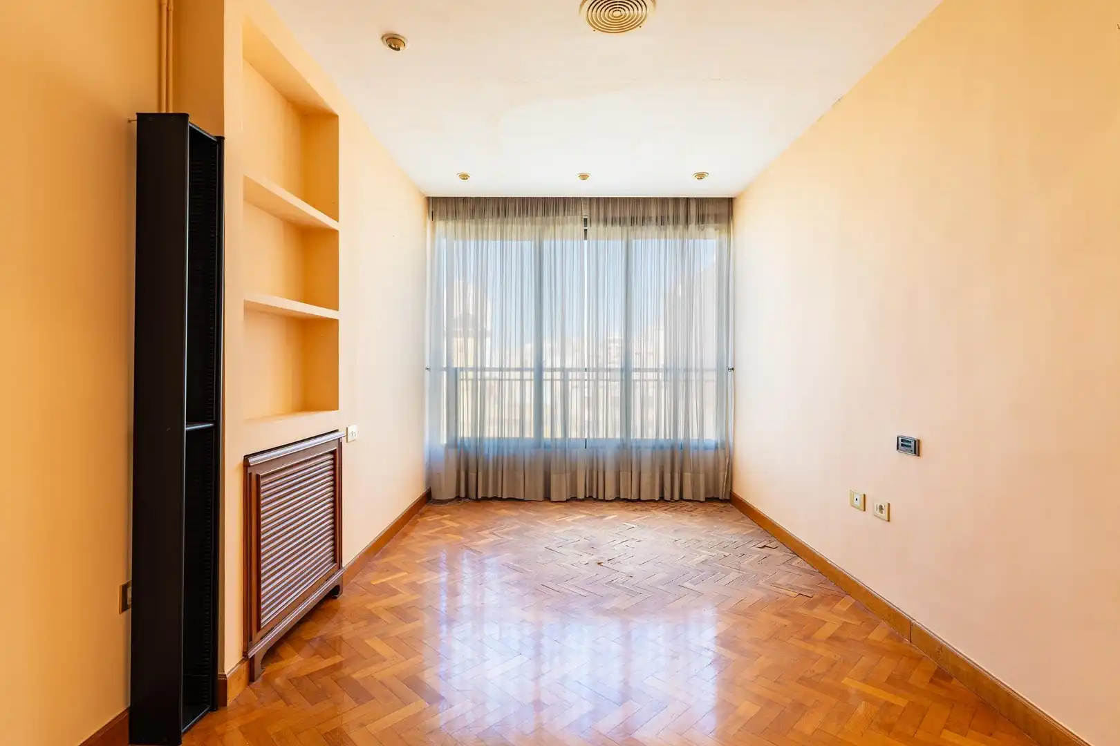 Dormitori de Pis en venda en Castellón de la Plana / Castelló de la Plana amb Aire condicionat, Parquet i Terrassa