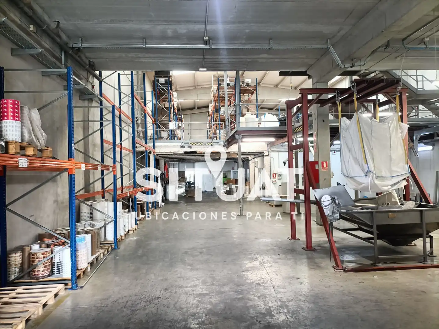 Nave industrial en venta en Pallejà con Calefacción y Alarma