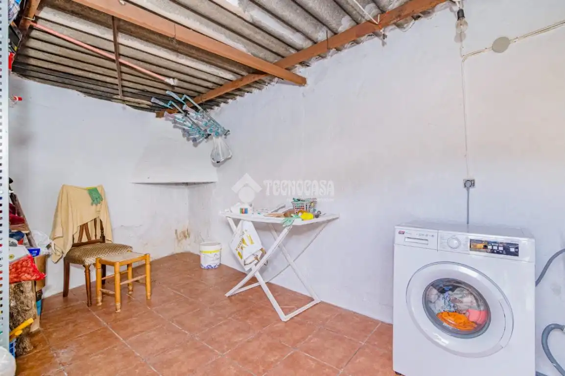Cuina de Casa adosada en venda en Loja amb Aire condicionat, Terrassa i Traster